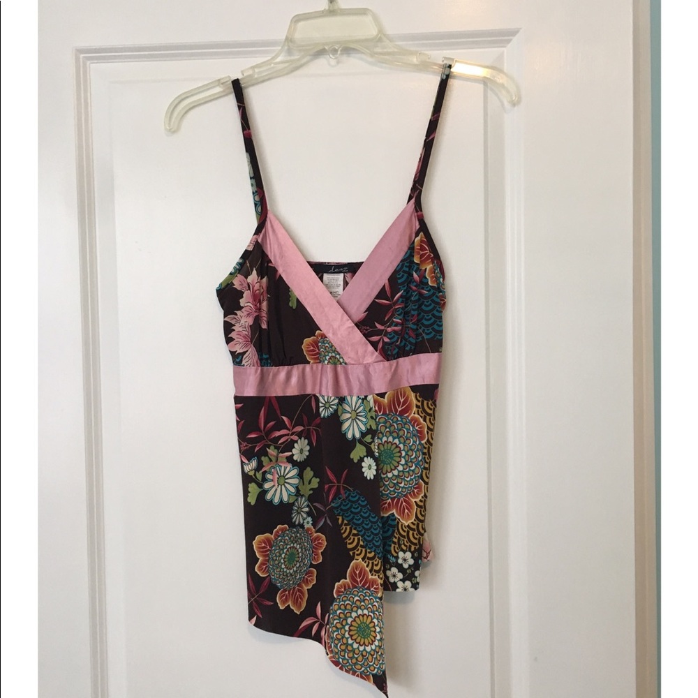 Super cute top!